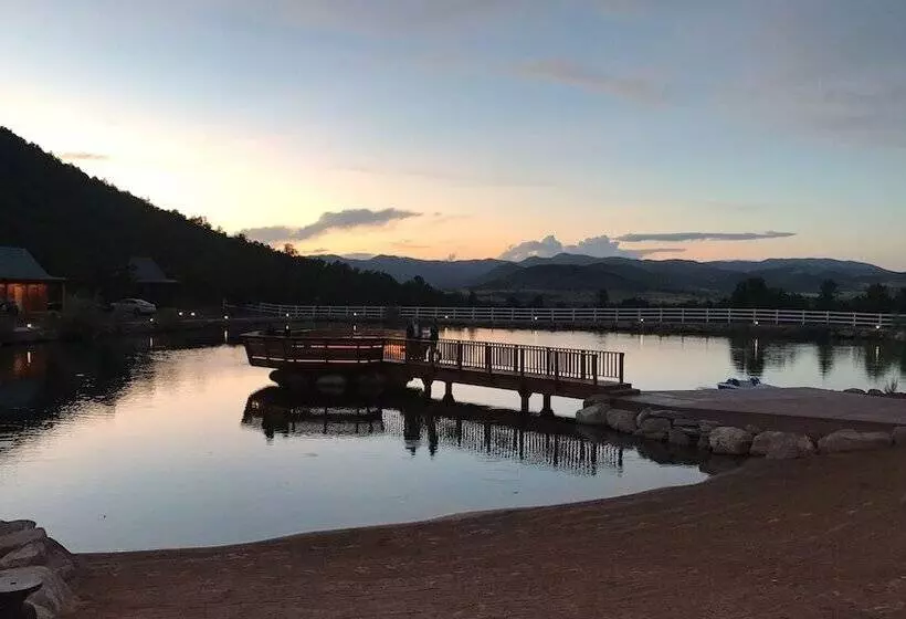 Holmstead Ranch Resort