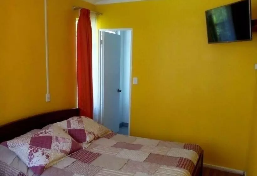 Hostal O Higgins