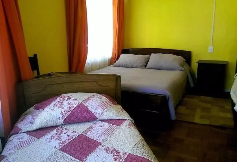 Hostal O Higgins