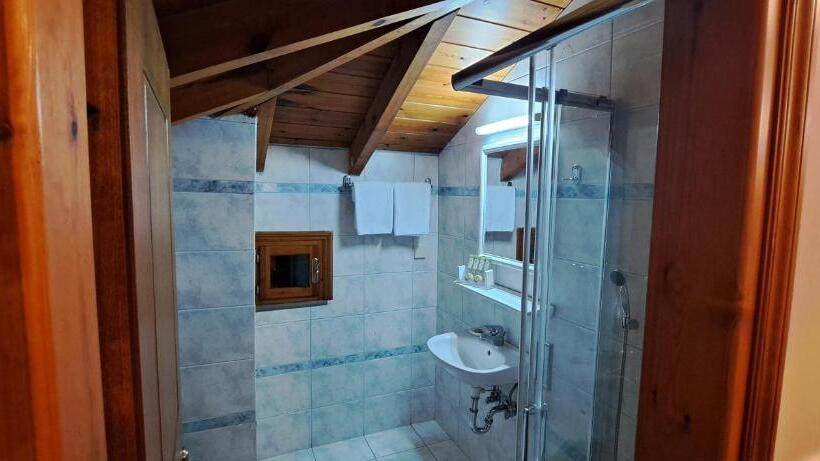 Hotel Archontiko Tzoumerkon