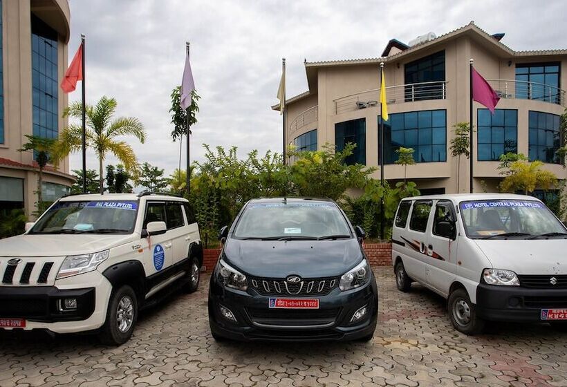 هتل Central Plaza