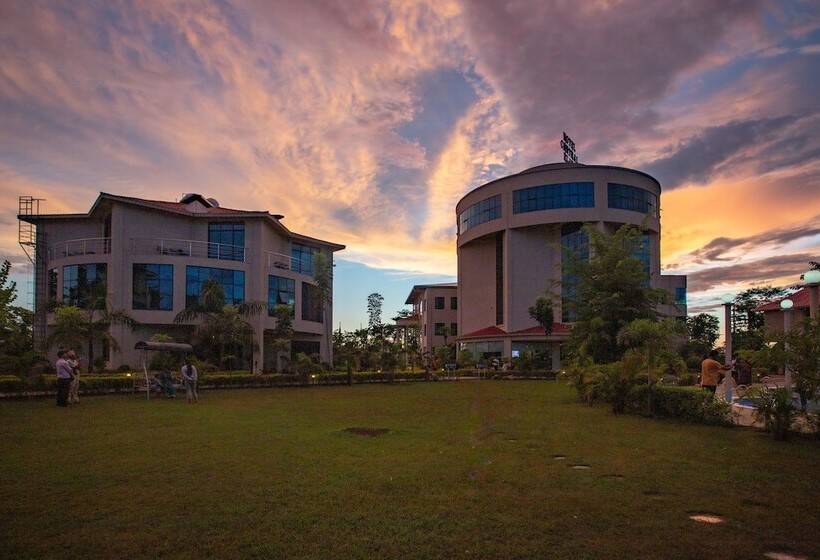 هتل Central Plaza