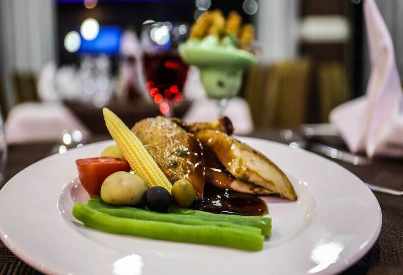 هتل Central Plaza