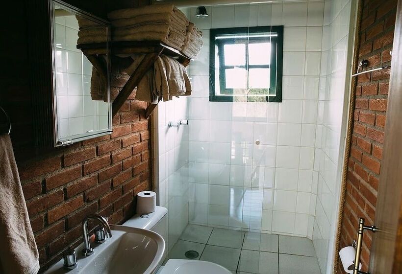 Отель Chalés Do Rancho Santo Antônio