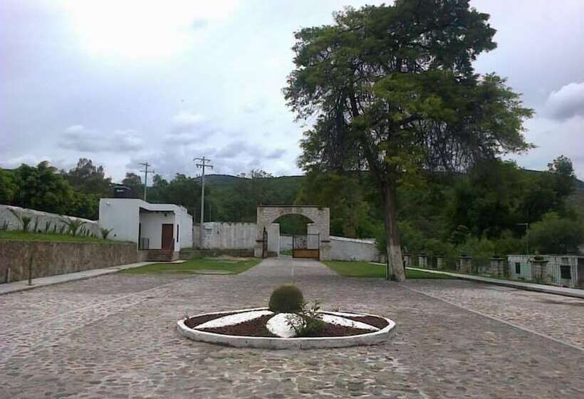 هتل Hacienda Ecoturistica La Salitrera