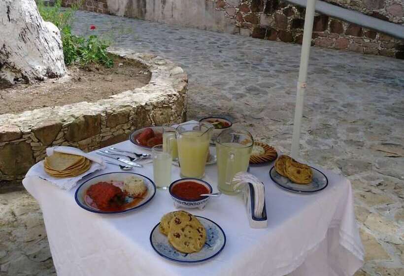 هتل Hacienda Ecoturistica La Salitrera