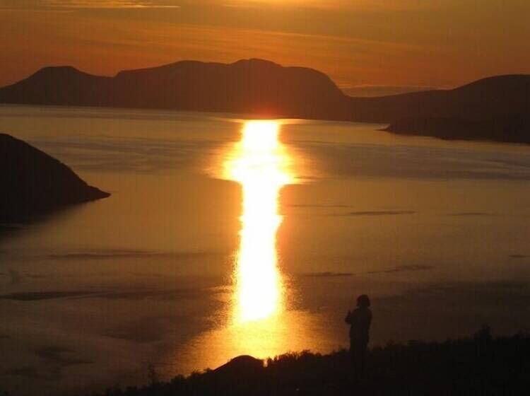 فندق Hansnes Havfiske