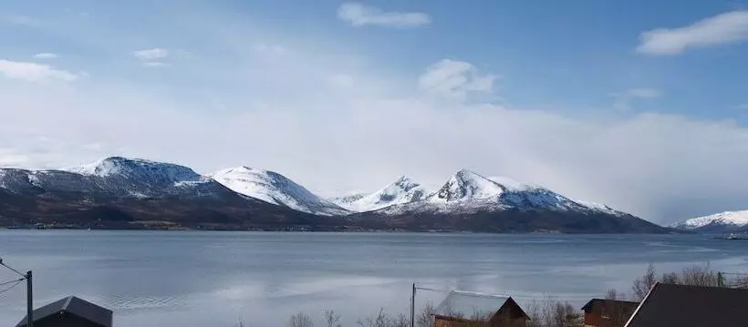 ホテル Hansnes Havfiske