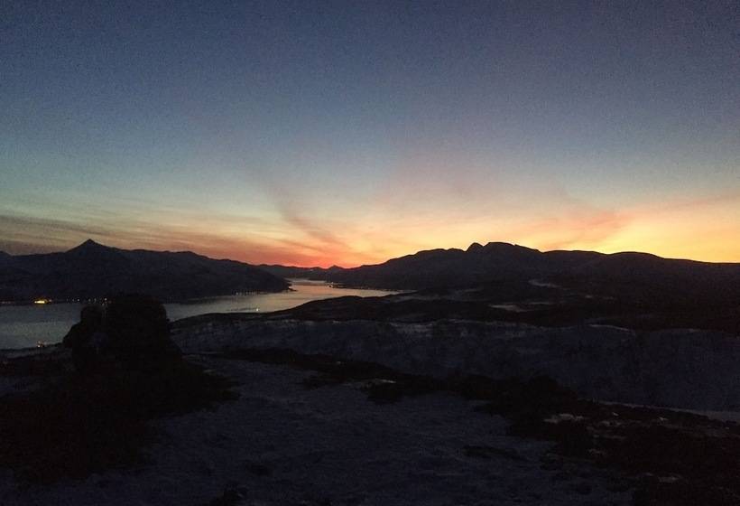 فندق Hansnes Havfiske