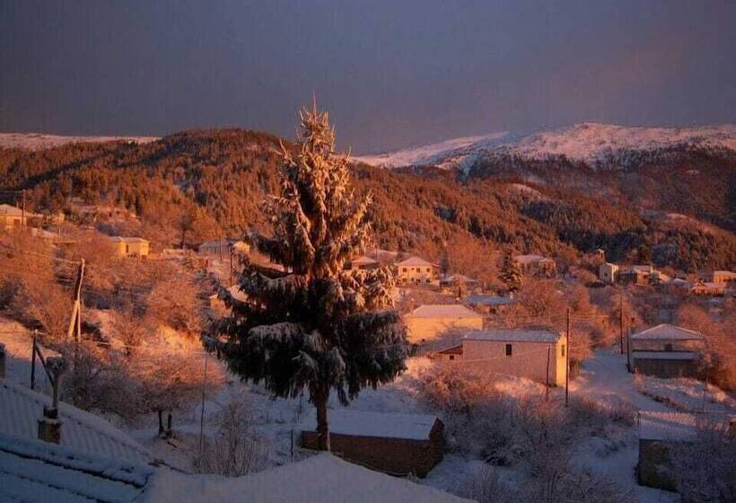 בית מלון כפרי Katafigi