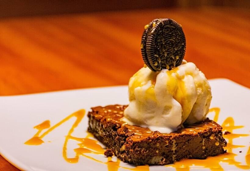 هتل Los Lagos Resort