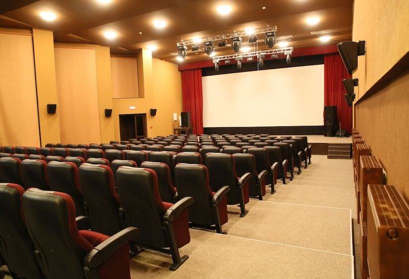 فندق Orchestra Oka Spa Resort