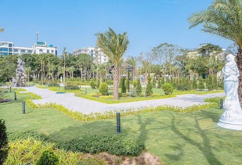 هتل Paracel Resort Hai Tien