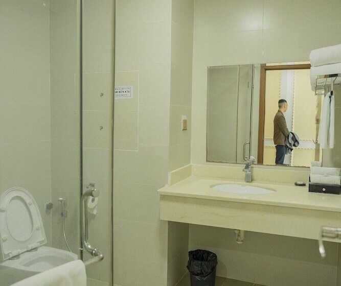 هتل Paracel Resort Hai Tien