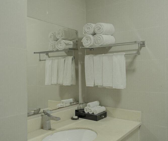 هتل Paracel Resort Hai Tien