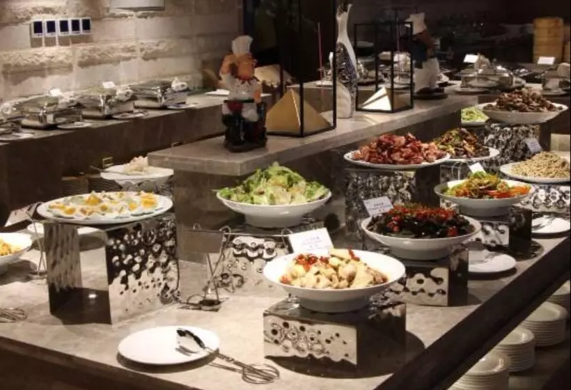 ホテル Queshan Lake Arcadia Intl Resort