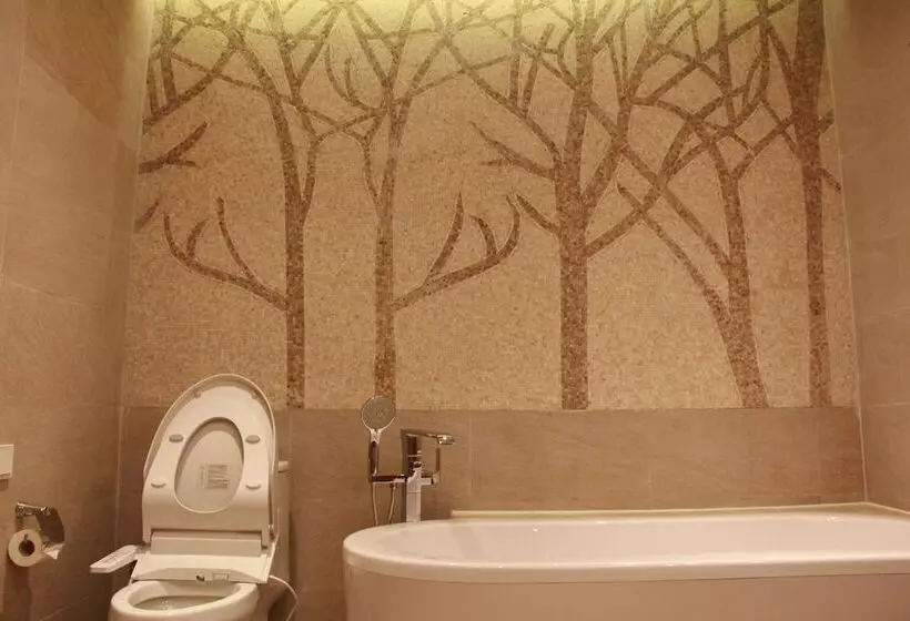 ホテル Queshan Lake Arcadia Intl Resort