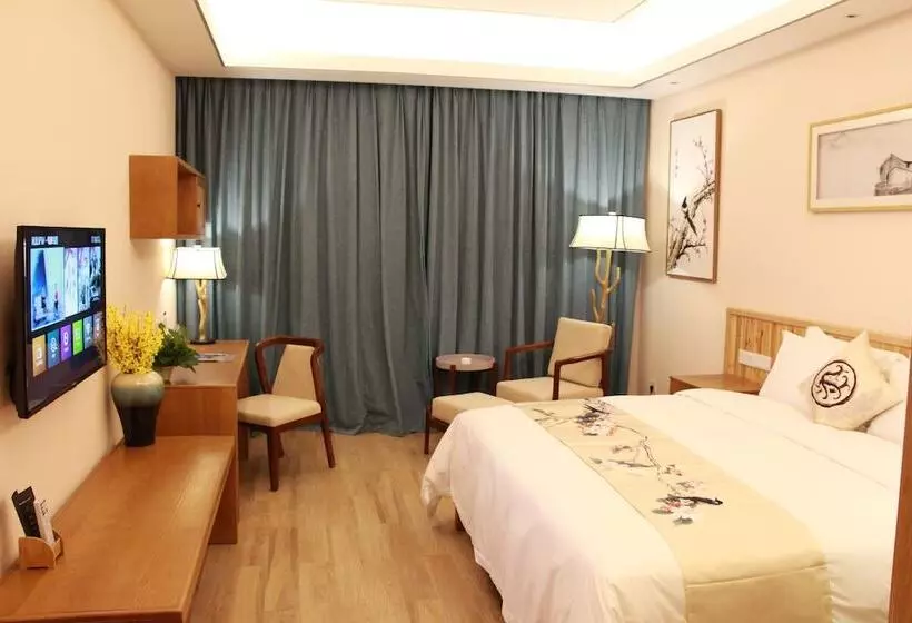 ホテル Queshan Lake Arcadia Intl Resort