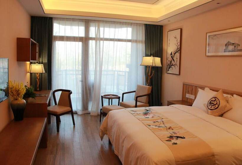 בית מלון כפרי Queshan Lake Arcadia Intl Resort