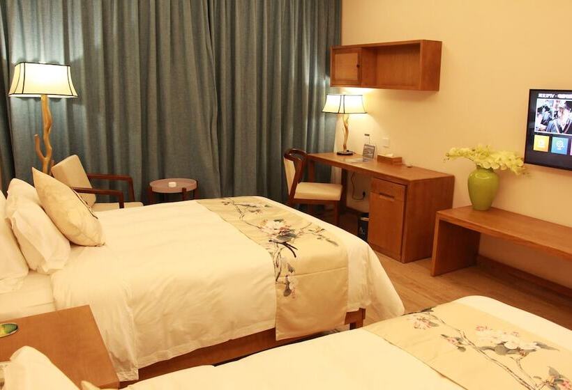 בית מלון כפרי Queshan Lake Arcadia Intl Resort