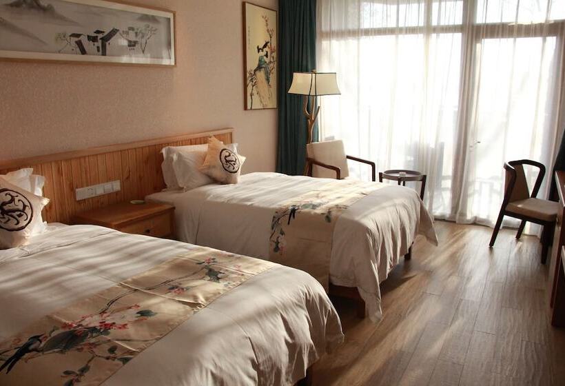 בית מלון כפרי Queshan Lake Arcadia Intl Resort