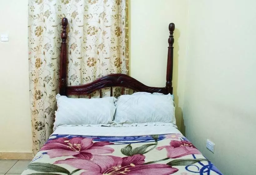 هتل Robathy Rukungiri