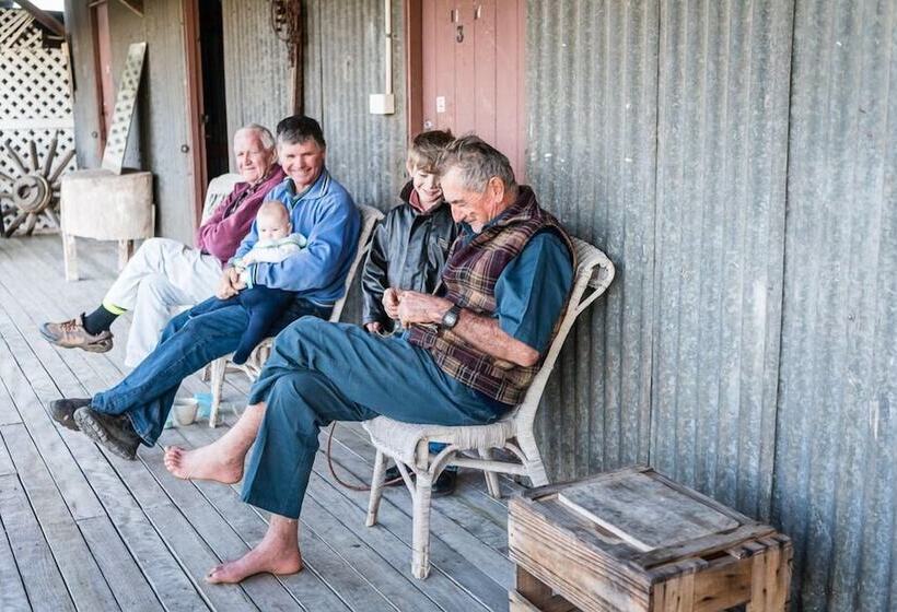 ホテル The Woolshed At Jondaryan Campsite