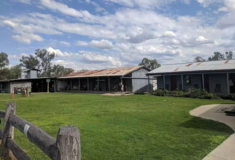 Hotelli The Woolshed At Jondaryan   Campsite