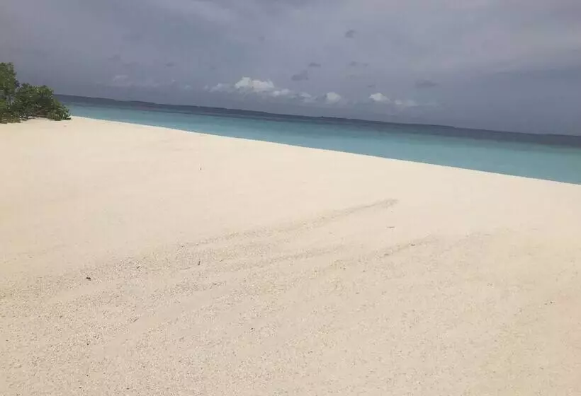 Hotelli Village Life Maldives