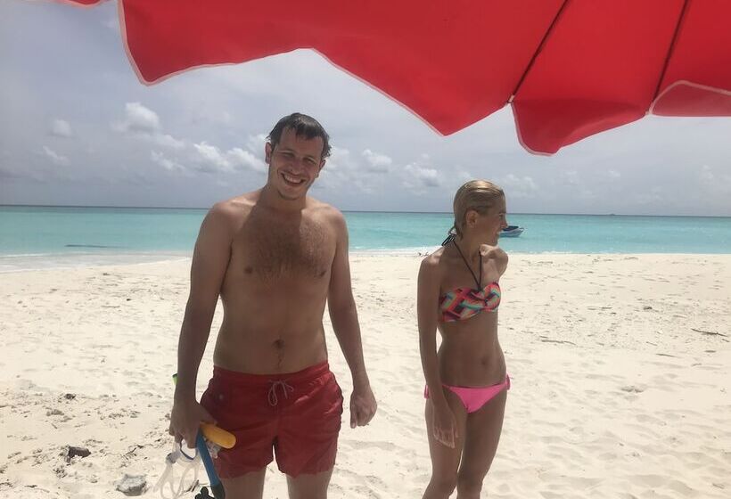 هتل Village Life Maldives