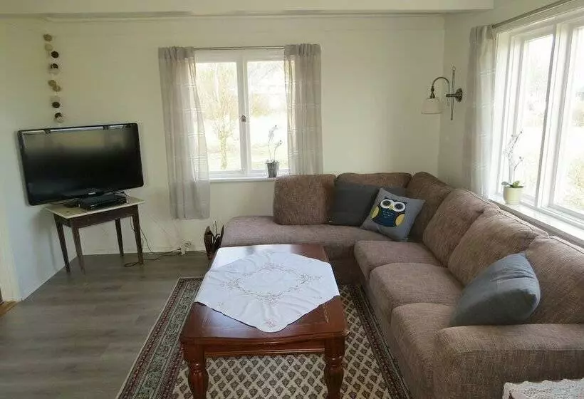 Majatalo Borghildstua Feriehus