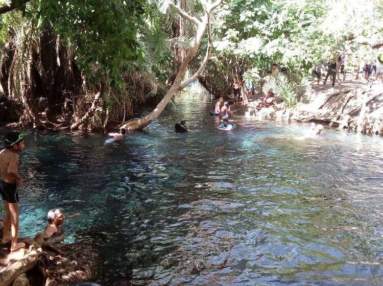 פנסיון Le Parlour