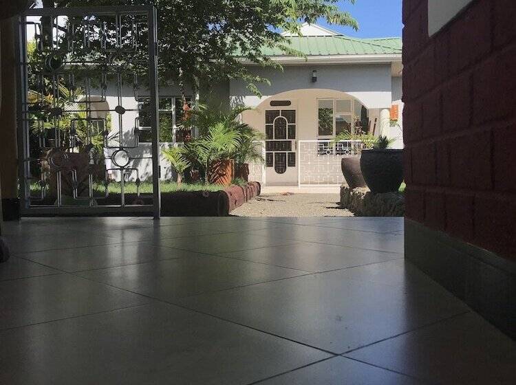 פנסיון Le Parlour