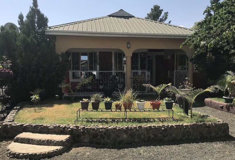 פנסיון Le Parlour