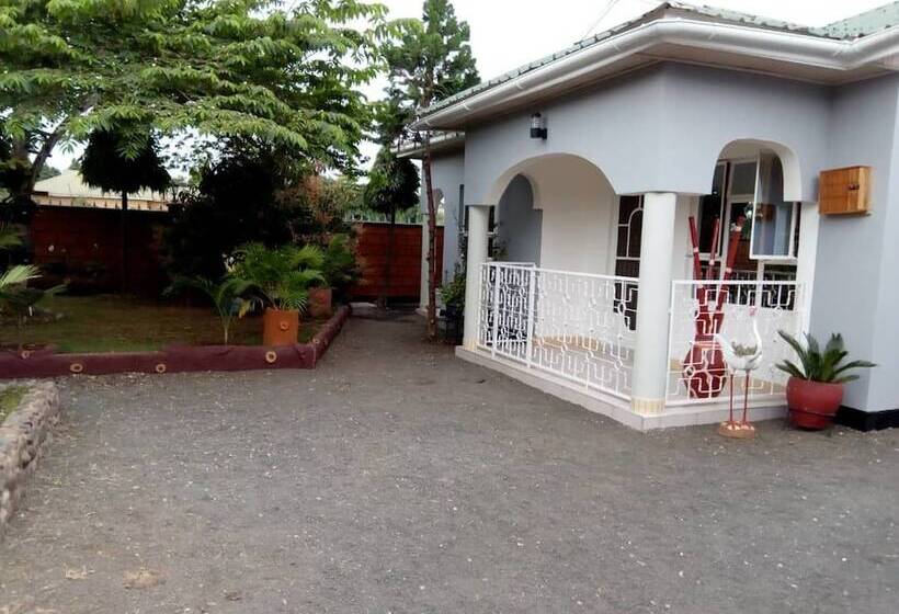 פנסיון Le Parlour