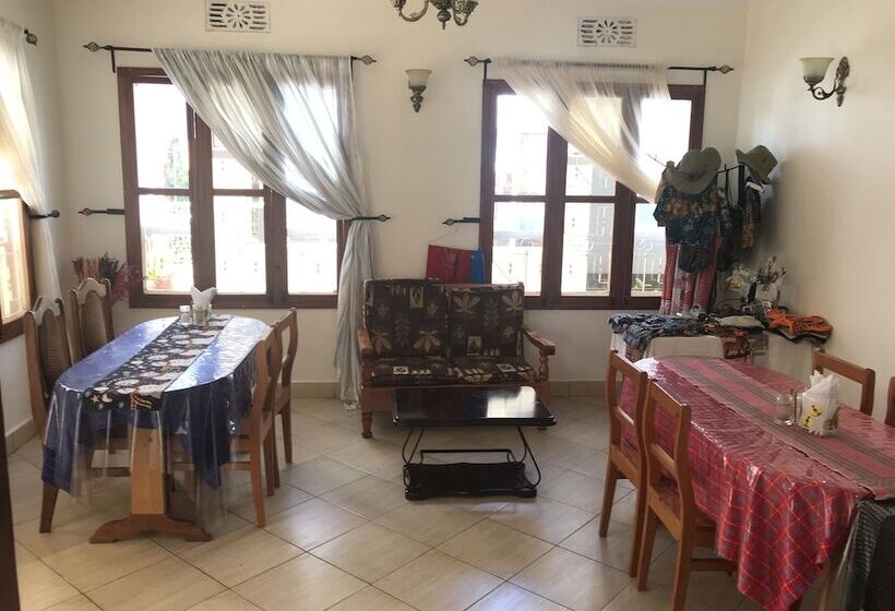 פנסיון Le Parlour