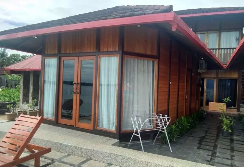 ペンション Tanta Moon Luxury Villas Siladen Island