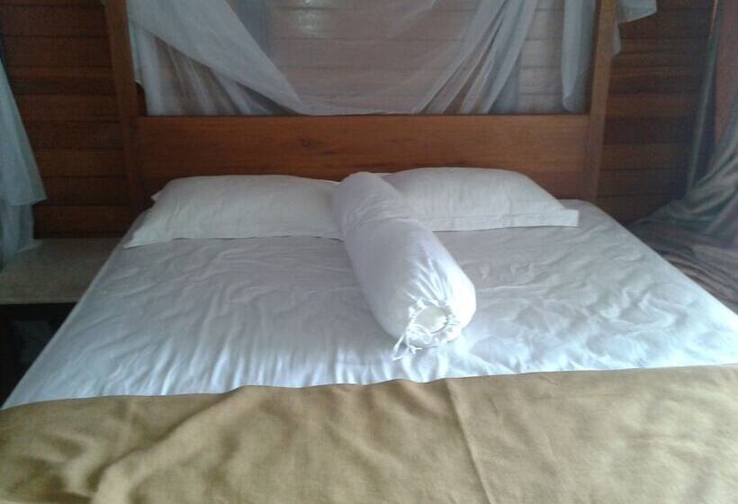 펜션 Tanta Moon Luxury Villas Siladen Island