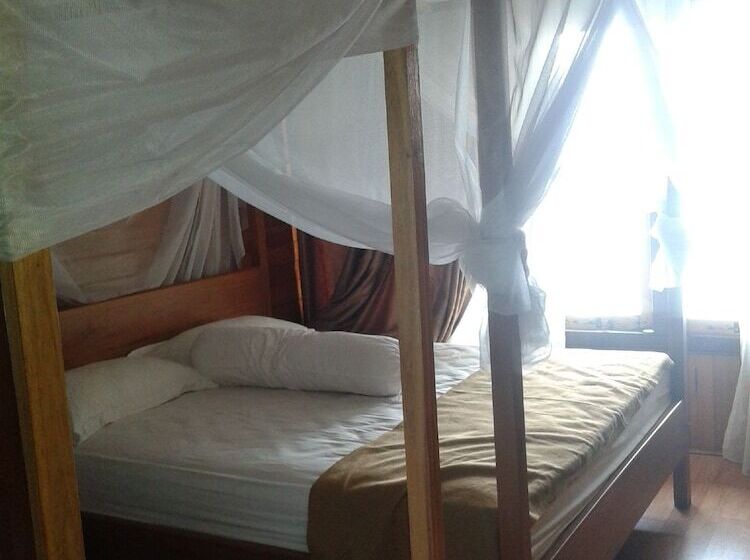 펜션 Tanta Moon Luxury Villas Siladen Island