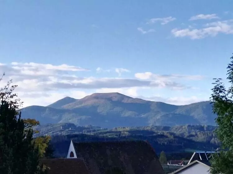 Majatalo Zimmer Ferienwohnung Yassi