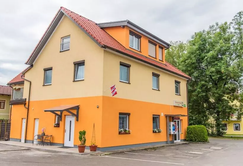 Majatalo Zimmer Ferienwohnung Yassi