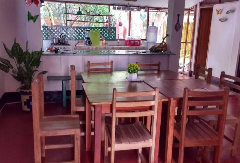 Bambu Backpackers Hostel Adults Only