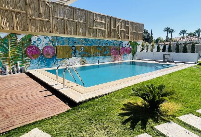 Bed and Breakfast Dört Mevsim Alaçatı Otel