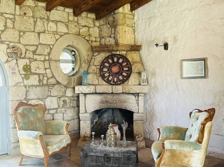 Bed and Breakfast Dört Mevsim Alaçatı Otel