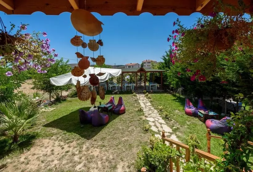 تختخواب و صبحانه Le Mansion Otel