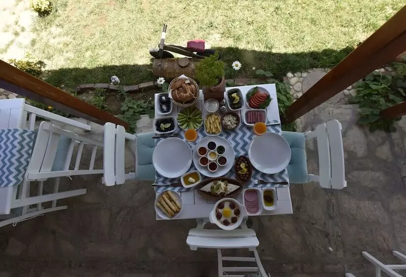 تختخواب و صبحانه Le Mansion Otel