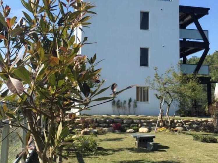 تختخواب و صبحانه Sunlife X Sunshine