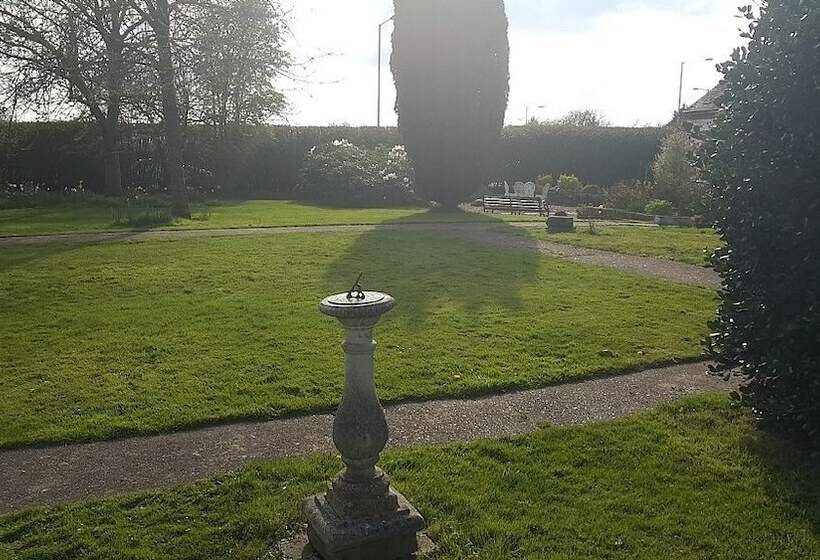 ベッドアンドブレックファースト Ternhill Farm House