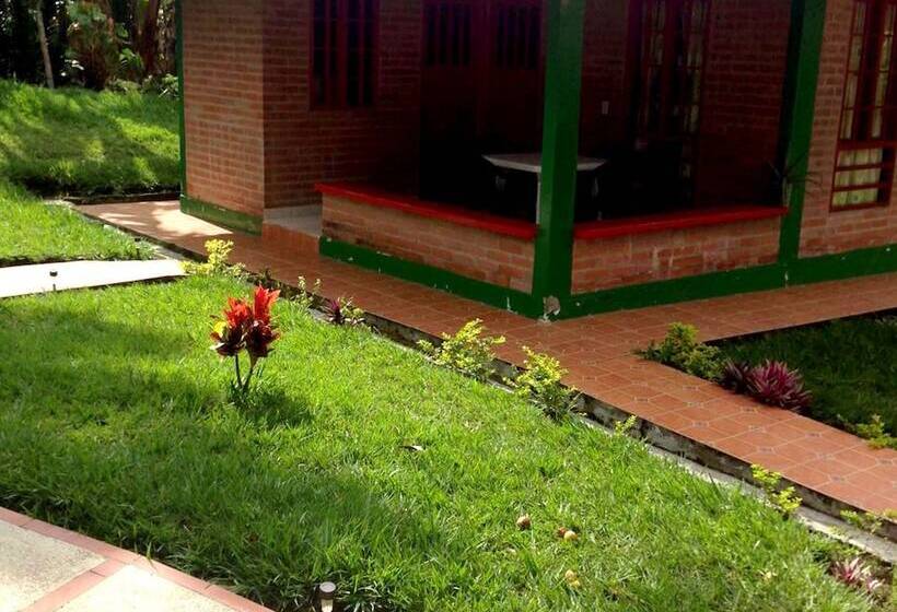 Hostal Campestre El Tesorito