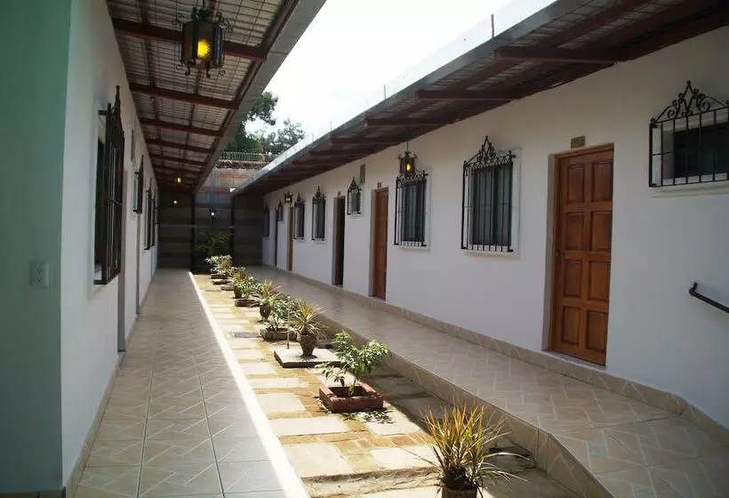 Hostal Casa San Miguel Traveler S House